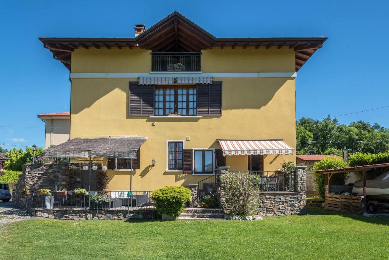 Tinas Yellow Home Leggiuno Exterior foto